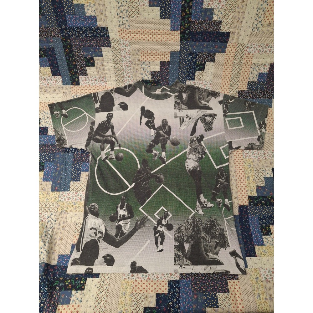 90s Vintage Basketball  XL Tee All Over Print Pointillism Single Stitch AOP